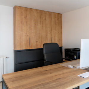 bureau bois et noir